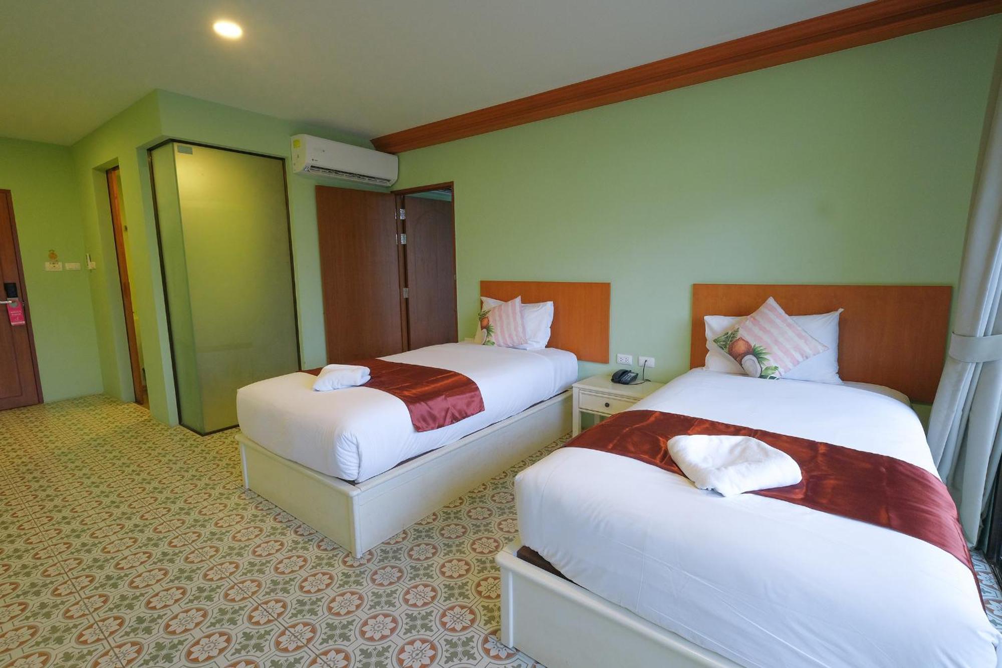 The Pineapple Hotel Krabi town Esterno foto